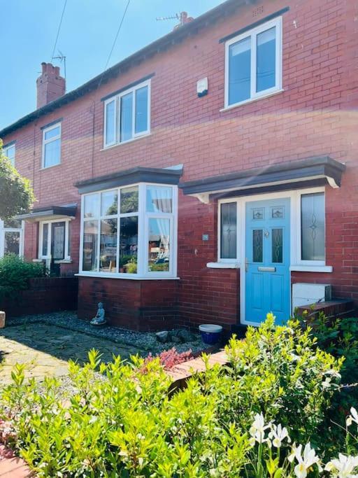Lovely, Sunny House, By The Beach & Centre! Lytham St Annes Exterior foto
